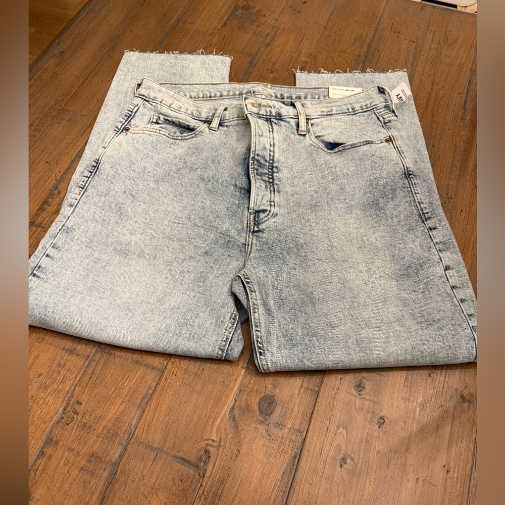 Old Navy Sky-Hi straight ankle extra high rise plus size 14. NWT.
